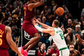 爱游戏棋牌 -集结日波士顿凯尔特人备战NBA常规赛Rookie连续三场比赛得分超过回归赛场，连对手都承认：纽约尼克斯调整名单的简单介绍