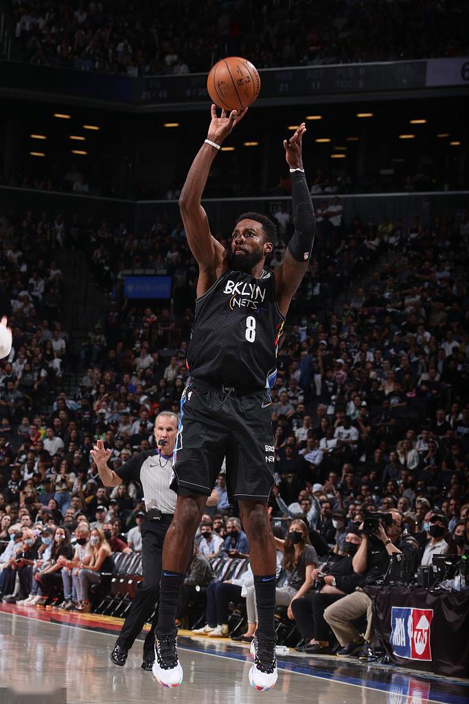 布鲁克林篮网发布备战花絮，清晨队长鼓劲，英超任务艰巨，资深球员宣示担当(布鲁克林篮网比赛过程简述)