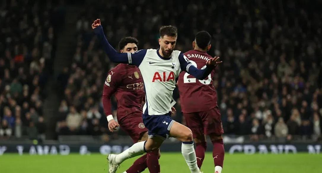 德甲赛程吃紧,勒沃库森窗口期回应争议,气氛紧张,轮换策略成焦点(勒沃库森转会最新消息) 德甲赛程吃紧,勒沃库森窗口期回应争议,气氛紧张,轮换策略成焦点(勒沃库森转会最新消息)