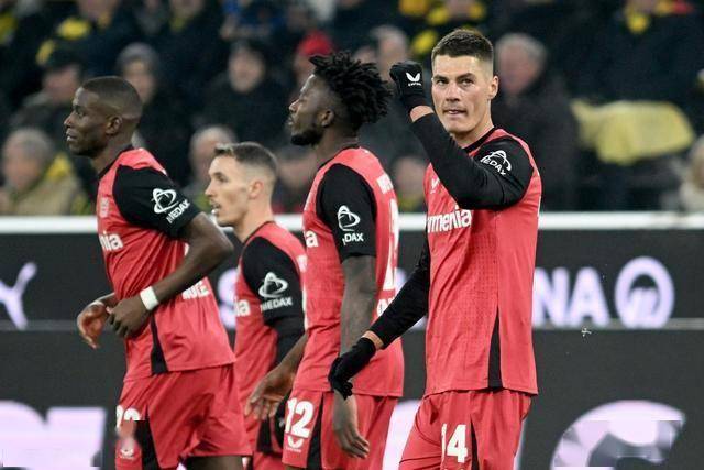 德甲赛程吃紧,勒沃库森窗口期回应争议,气氛紧张,轮换策略成焦点(勒沃库森转会最新消息) 德甲赛程吃紧,勒沃库森窗口期回应争议,气氛紧张,轮换策略成焦点(勒沃库森转会最新消息)