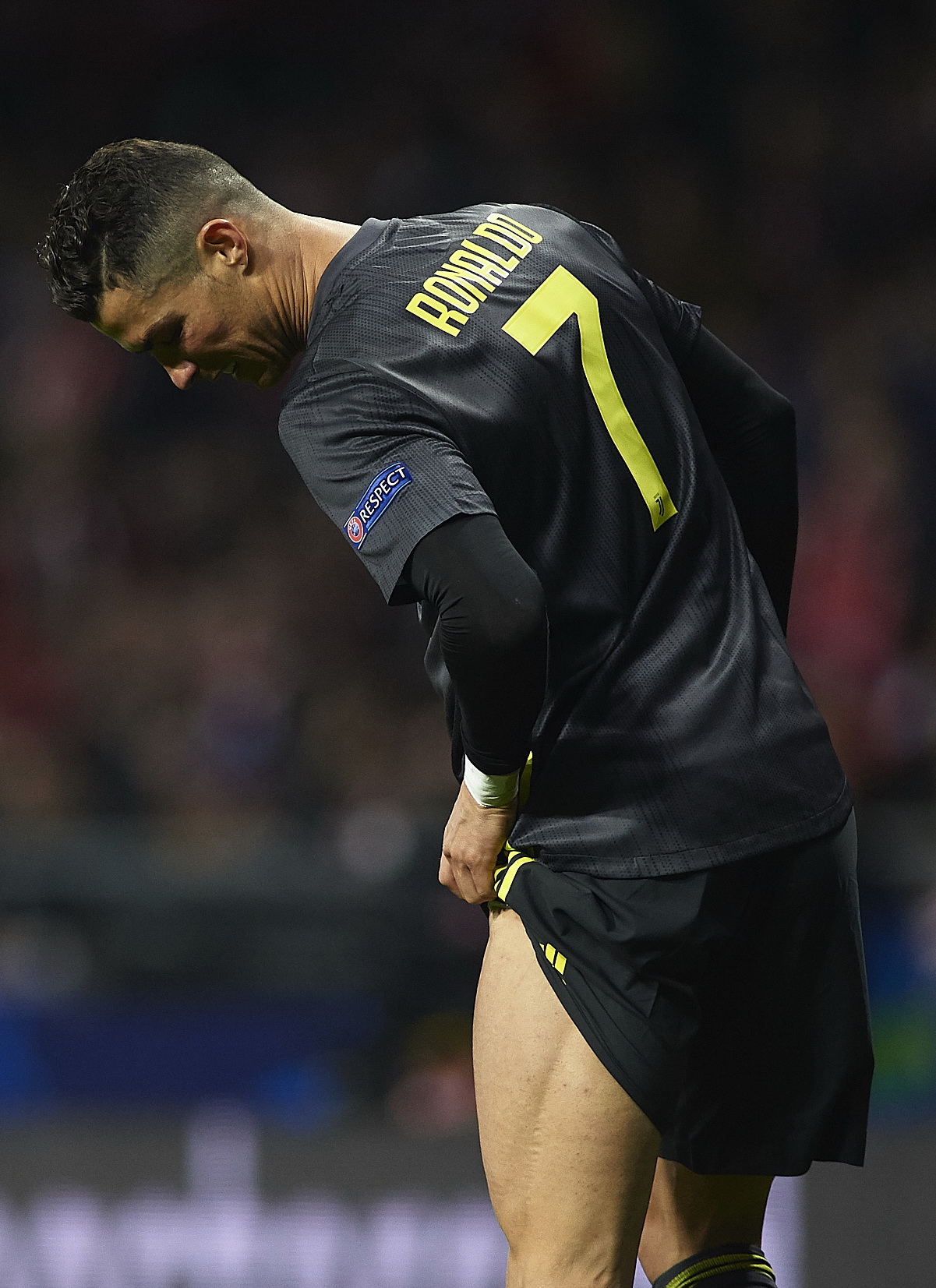 荷甲赛程吃紧，里昂集结日战术微调，态度坚定，纪律约束更严格的简单介绍