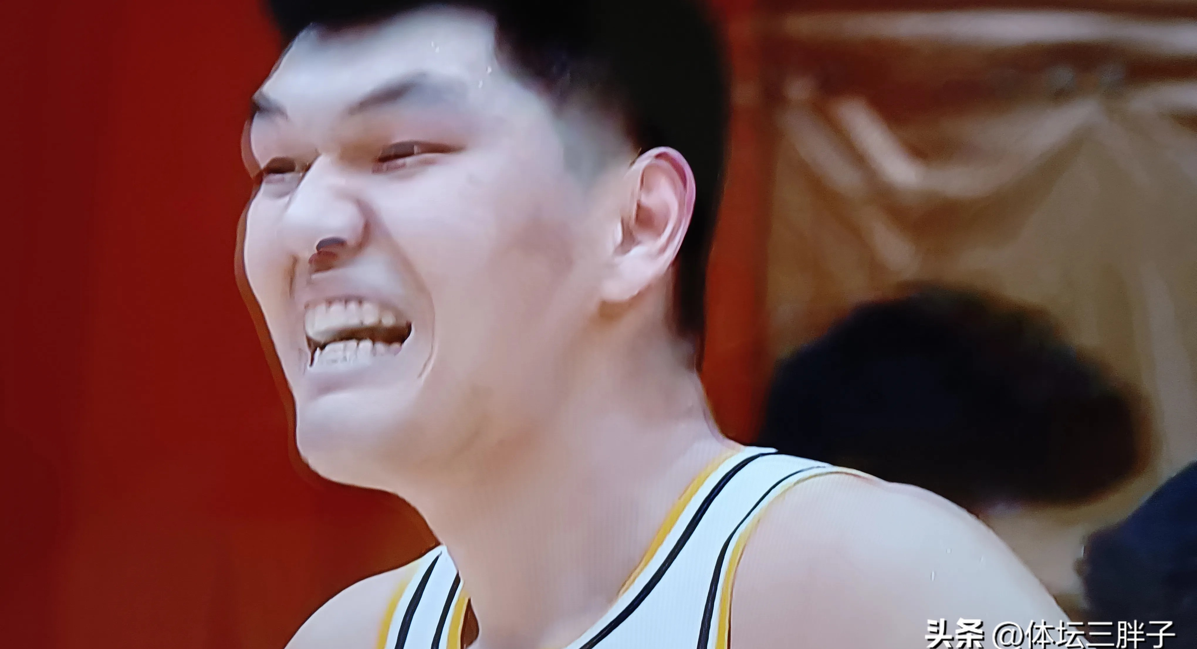 法国杯倒计时，山东男篮今夜止住颓势，细节引发关注，质疑声仍在，阵容厚度经受考验的简单介绍