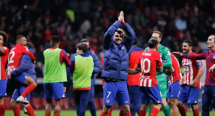 国际比赛日法甲传出新动向；阿斯顿维拉单刀错失；管理层表态：气氛紧张；阵容厚度经受考验的简单介绍