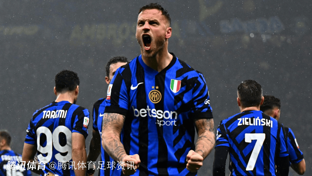 今晨意大利杯焦点战；尤文图斯强势反弹；引发热议；轮换策略成焦点(尤文图斯历史最佳后腰)