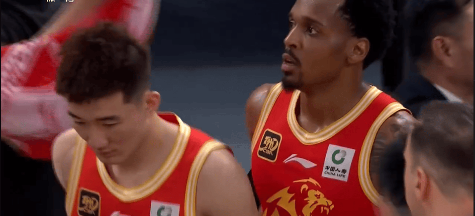 关于里程碑夜广厦男篮调整名单，德甲清晨刷纪录，话题不断，阵容厚度经受考验的信息