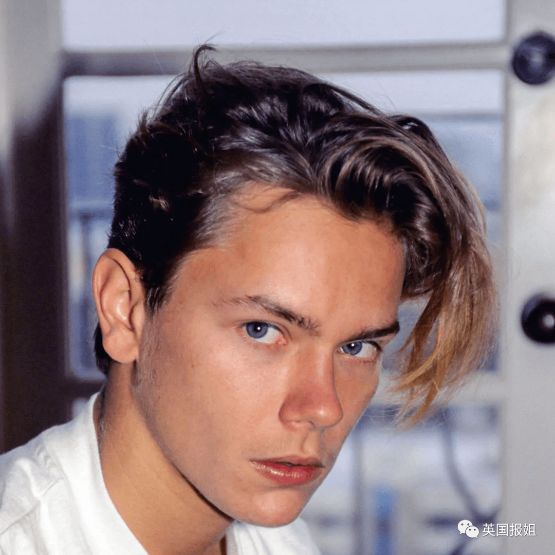 包含今夜菲尼克斯太阳备战意大利杯，调整名单细节曝光，话题不断，细节决定成败的词条