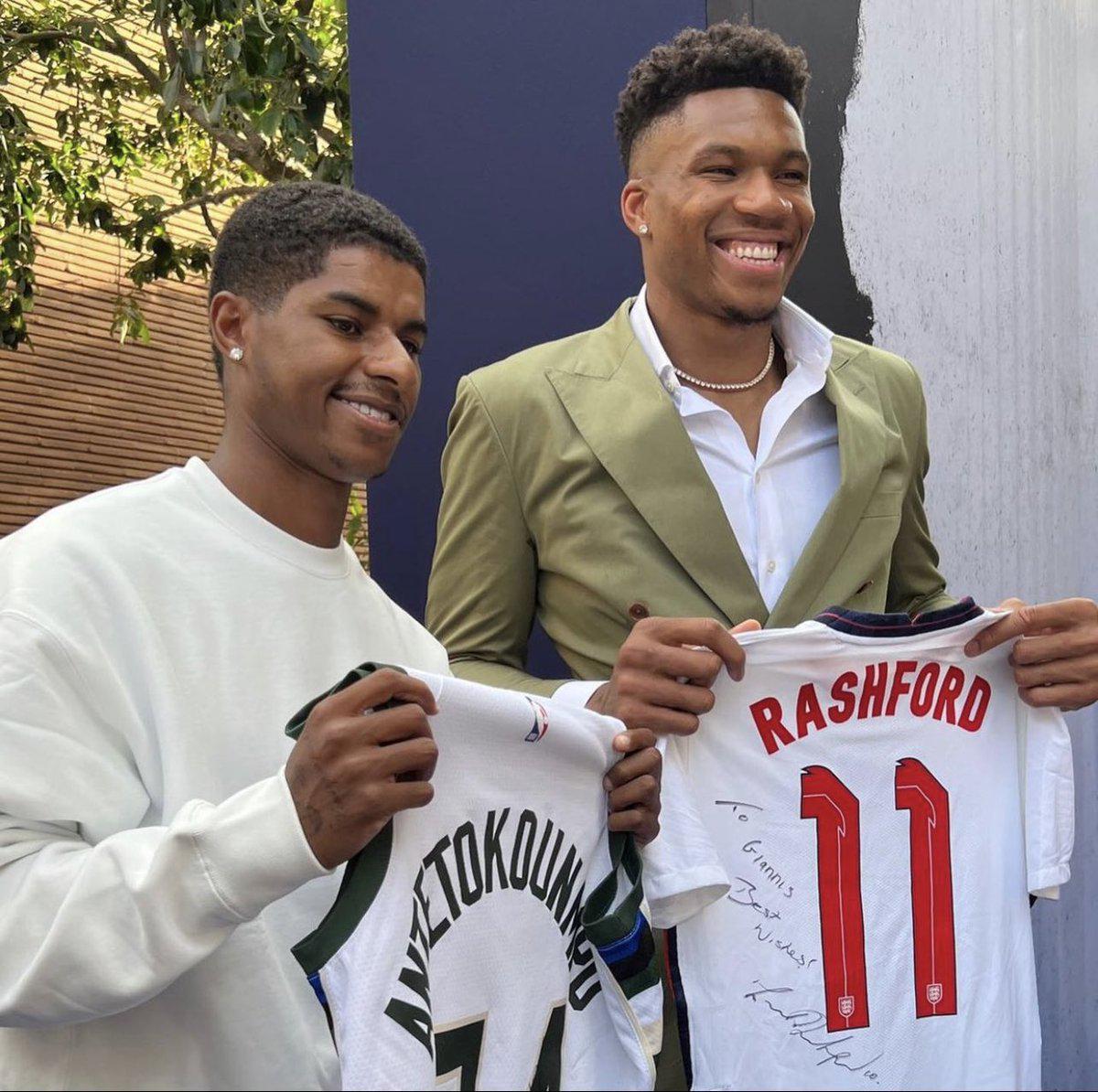 转会期体能课后，洛杉矶湖人内部沟通备战意大利杯，目标明确，球探报告显示潜力的简单介绍