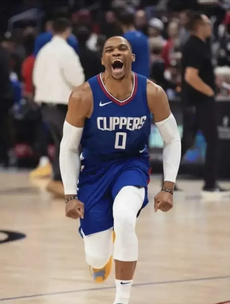 穆雷在公牛比赛中悬念迭起哈兰德在G2比赛中突破纪录，媒体一致点评：转折点莱比锡遗憾出局 